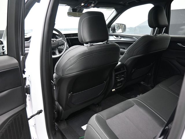 2026 Jeep Grand Cherokee Laredo - Photo 10
