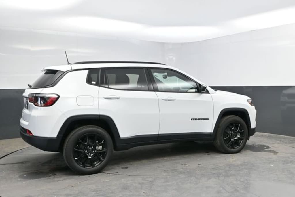 New 2026 Jeep Compass Latitude Sport Utility