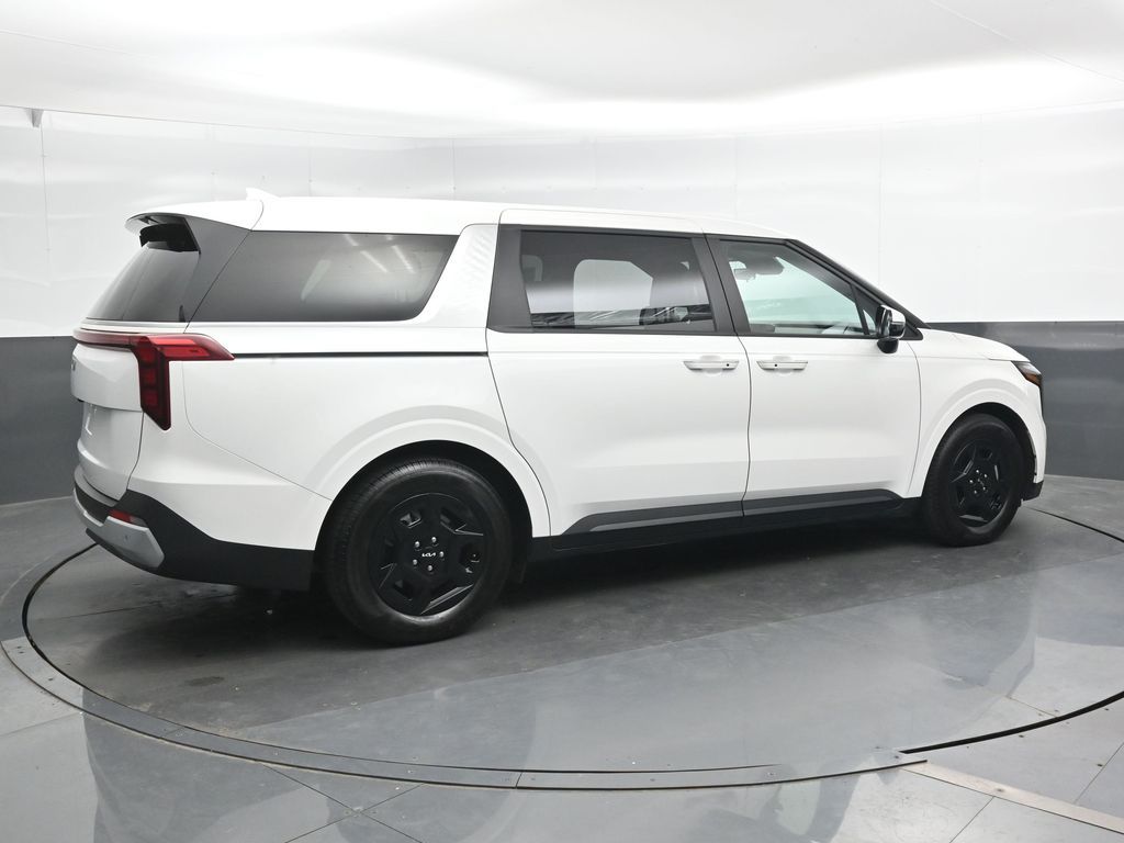 Used 2025 Kia Carnival LXS Minivan/Van