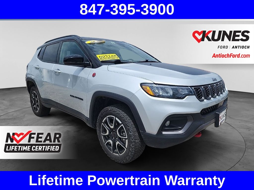 2025 Jeep Compass Trailhawk