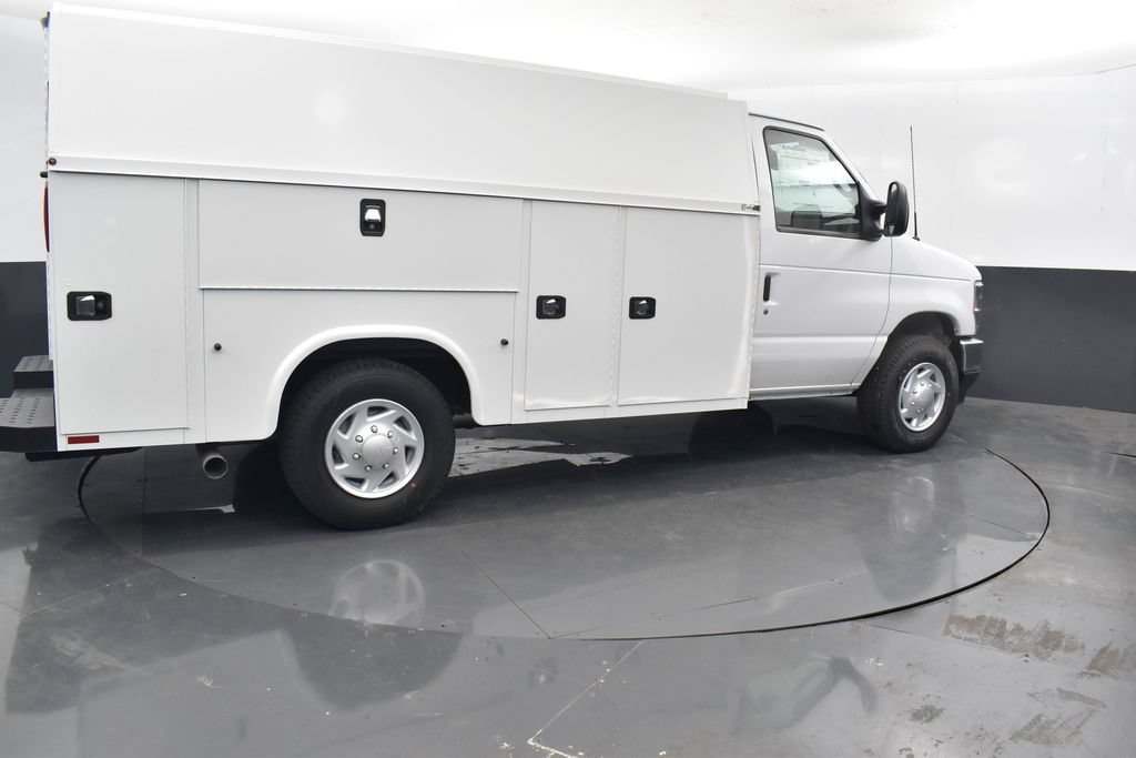 New 2026 Ford E-350 Cutaway Base Cutaway Truck