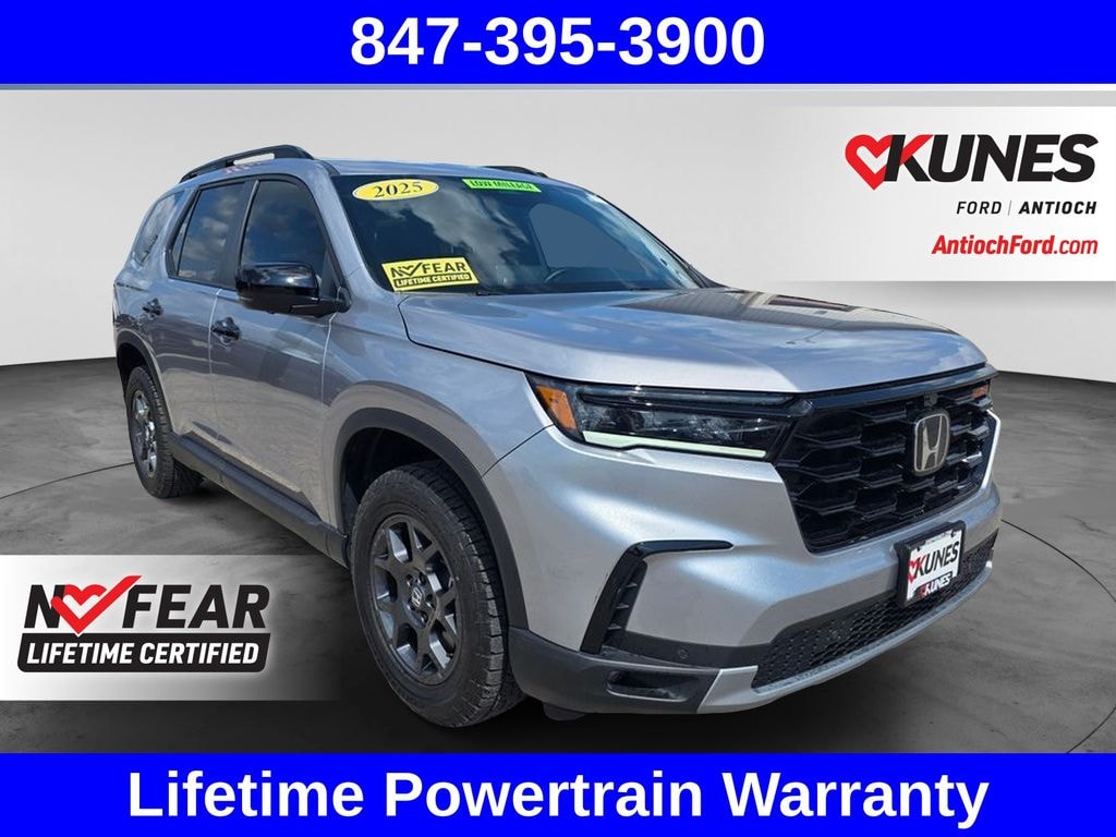 Certified 2025 Honda Pilot TrailSport SUV