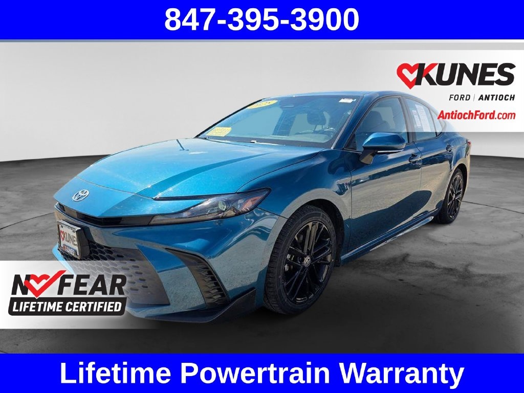Used 2025 Toyota Camry SE Sedan