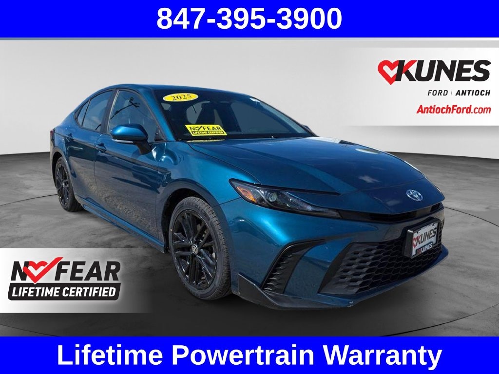 Used 2025 Toyota Camry SE Sedan