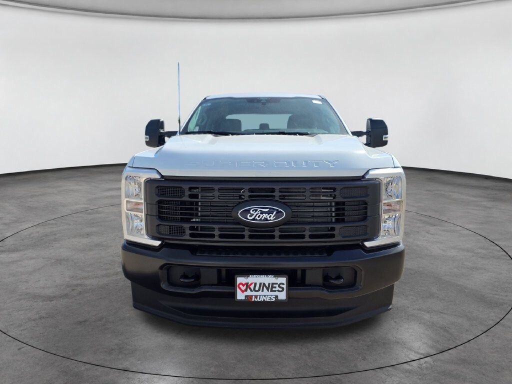 New 2027 Ford F-250 XL Truck Crew Cab