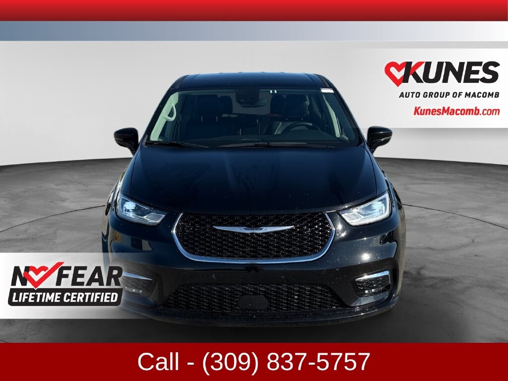 Used 2024 Chrysler Pacifica Touring L Van Passenger Van