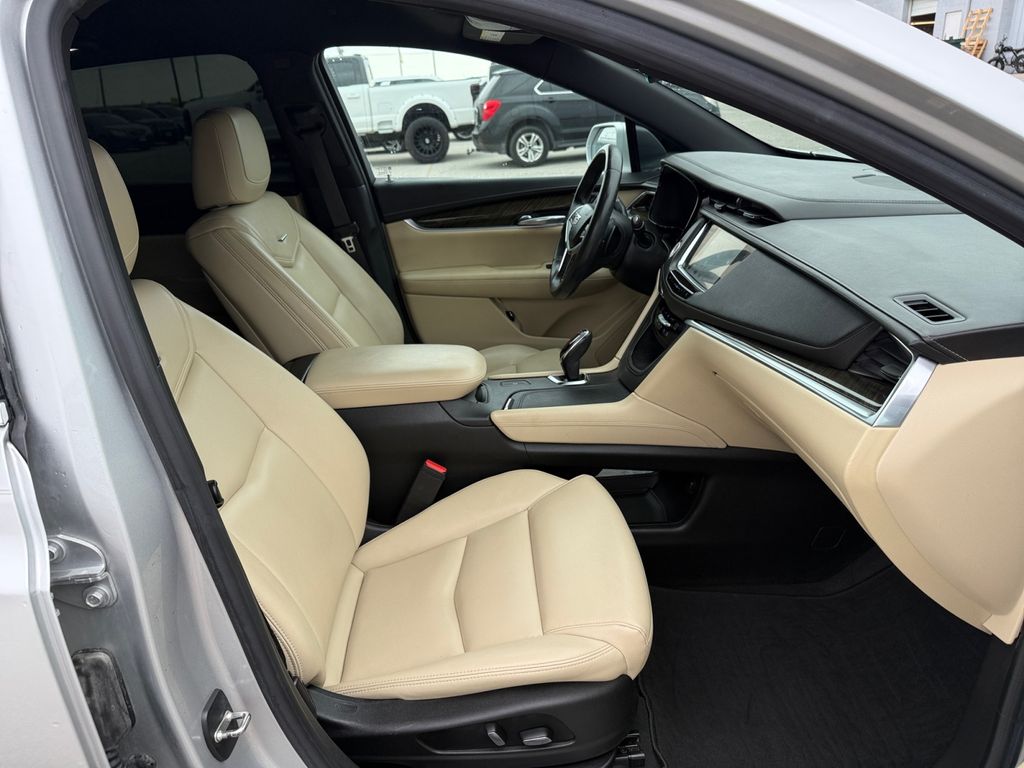 2017 Cadillac XT5 Base - Photo 40