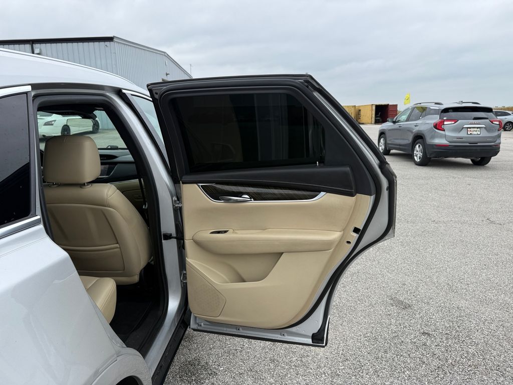 2017 Cadillac XT5 Base - Photo 36