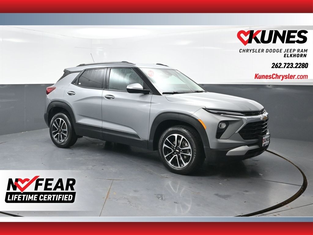Used 2025 Chevrolet Trailblazer LT SUV