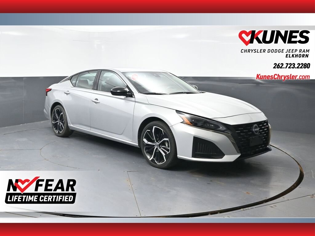 Used 2024 Nissan Altima 2.5 SR Sedan