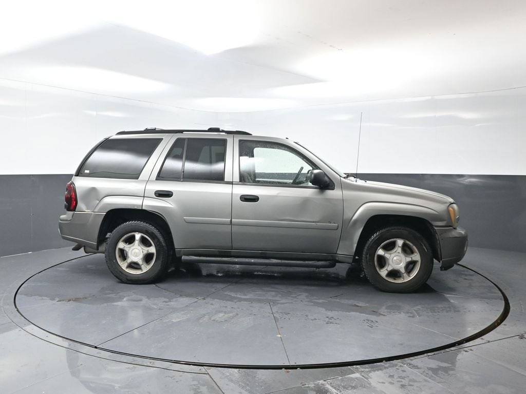 Used 2007 Chevrolet TrailBlazer LS with VIN 1GNDS13S572161934 for sale in Delavan, WI