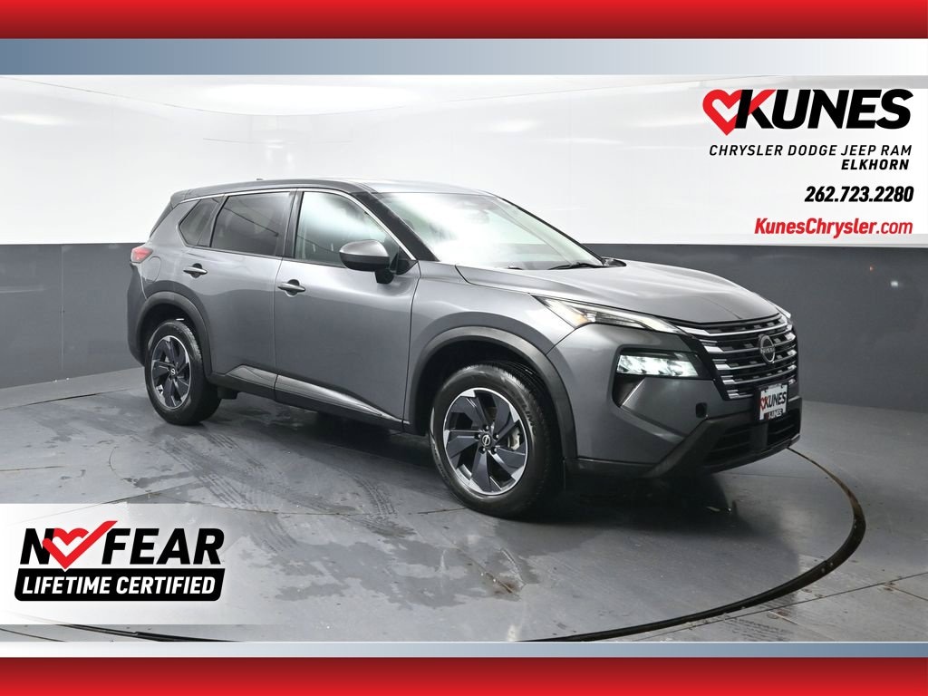 Used 2024 Nissan Rogue SV SUV