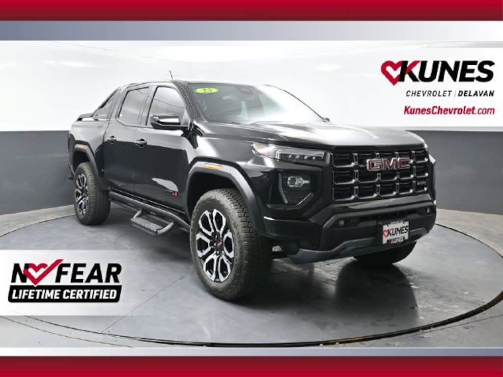 Used 2025 GMC Canyon AT4 Truck