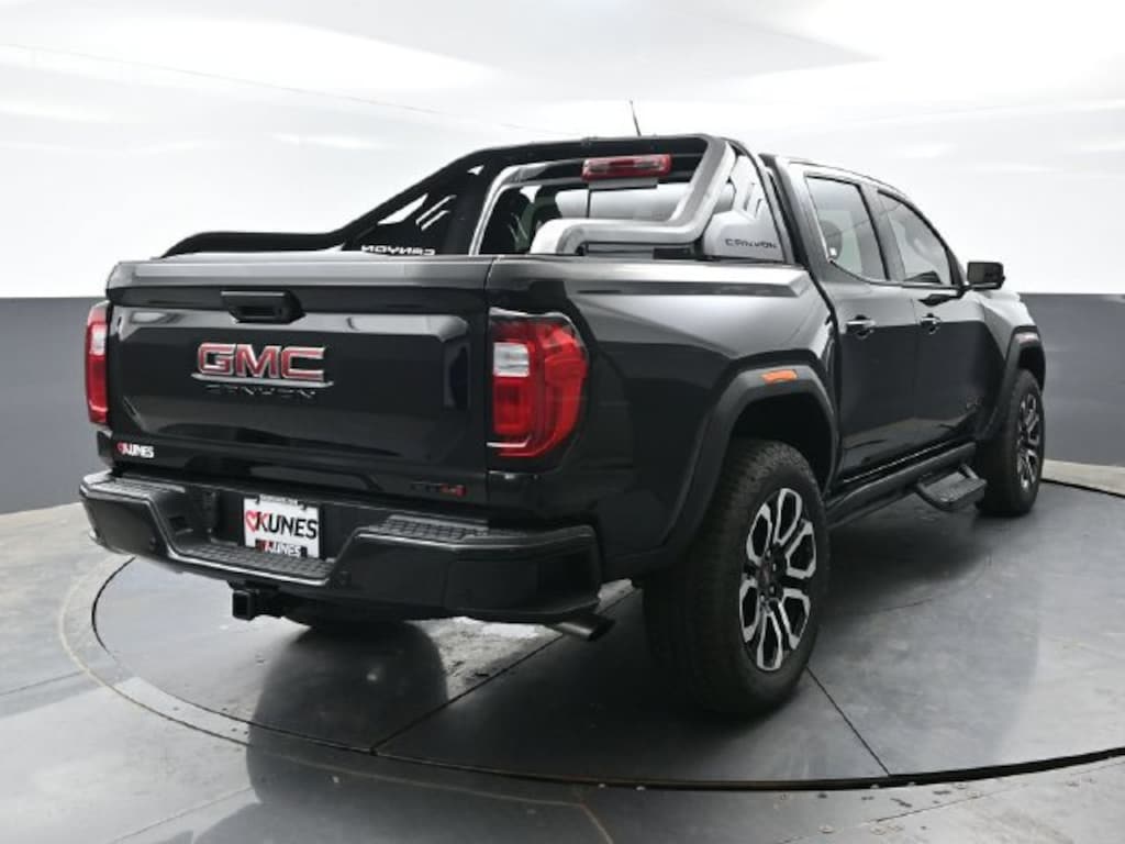 Used 2025 GMC Canyon AT4 Truck