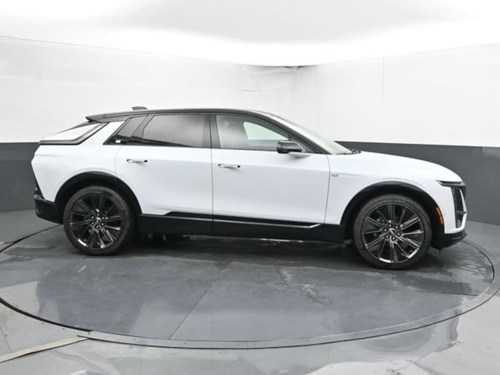 New 2027 CADILLAC LYRIQ Signature Sport SUV