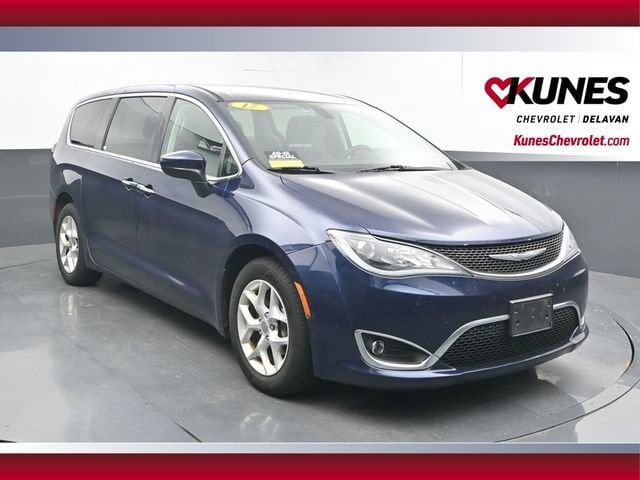 2017 Chrysler Pacifica Touring Plus