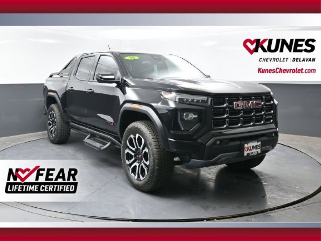 Used 2025 GMC Canyon AT4 Truck