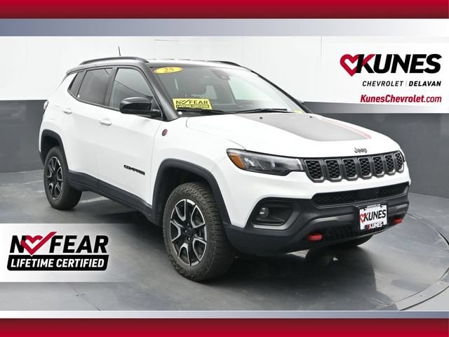 2025 Jeep Compass Trailhawk