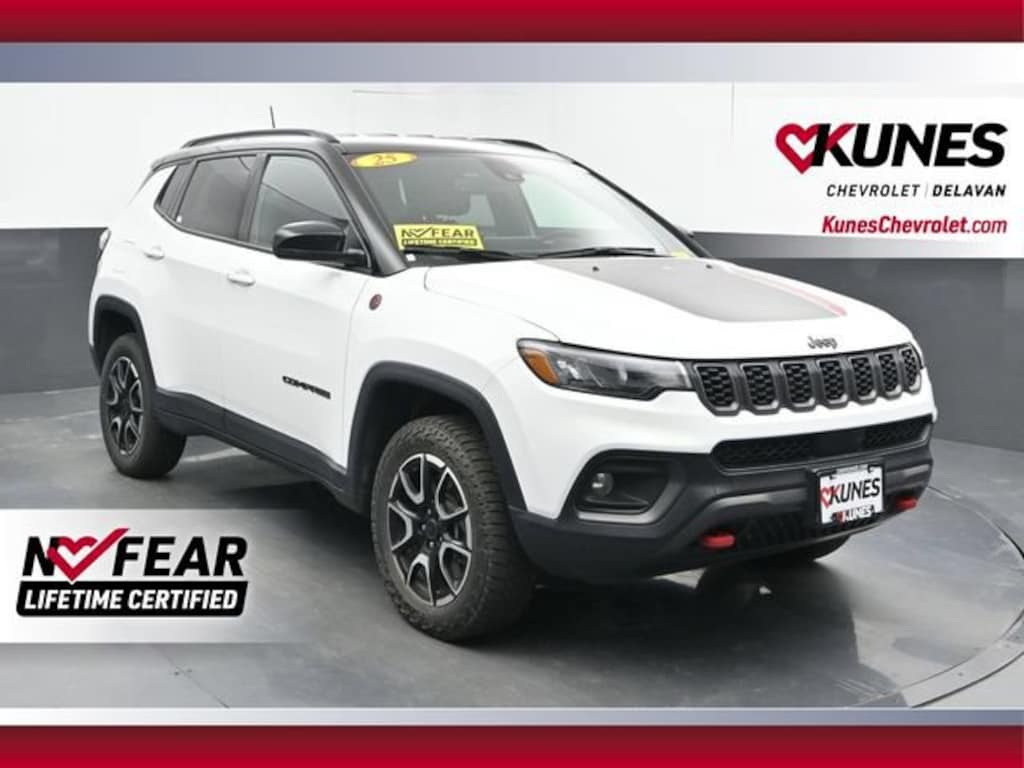 Used 2025 Jeep Compass Trailhawk