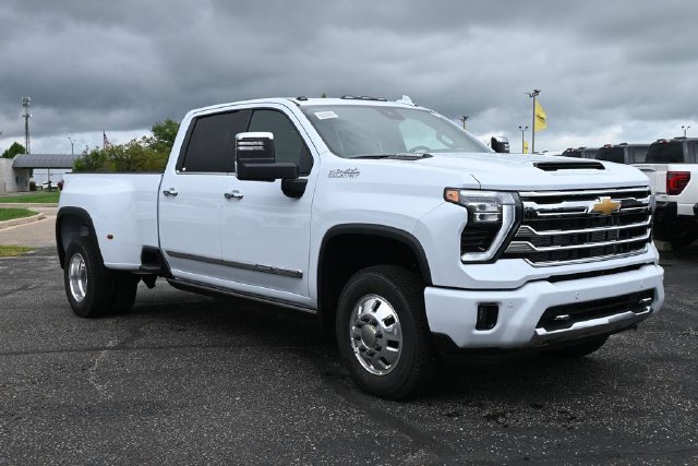 New 2026 Chevrolet Silverado 3500 HD High Country DRW Truck