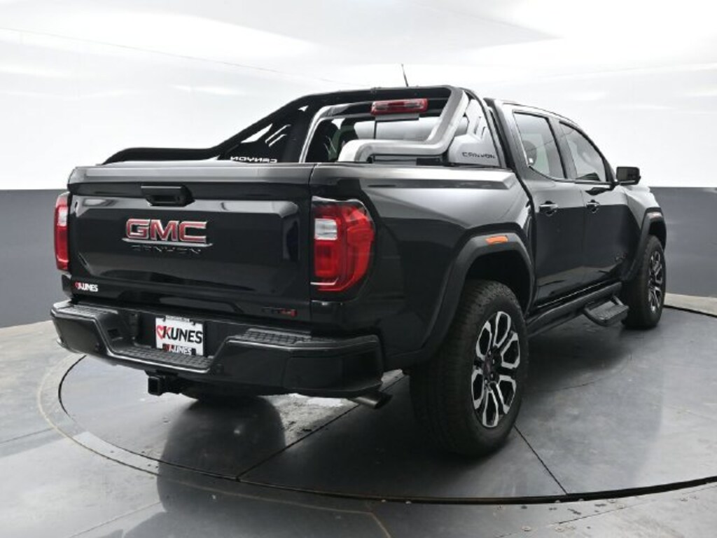 Used 2025 GMC Canyon AT4 Truck