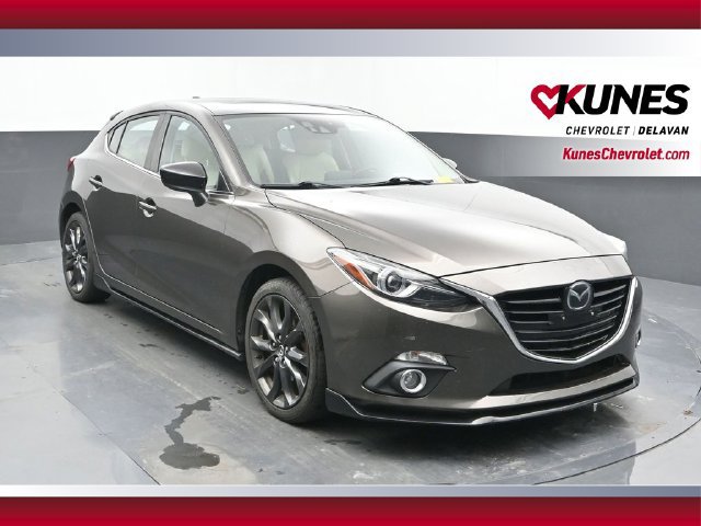  Mazda Mazda3