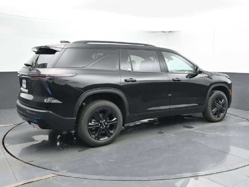 New 2027 Chevrolet Traverse LT SUV