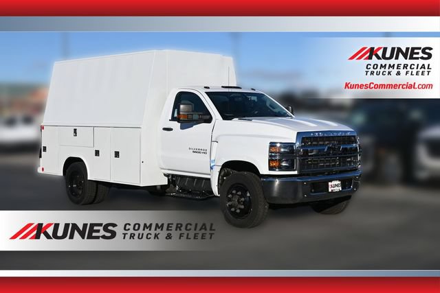 2024 Chevrolet Silverado 4500 Medium Duty Chassis Cab Work Truck