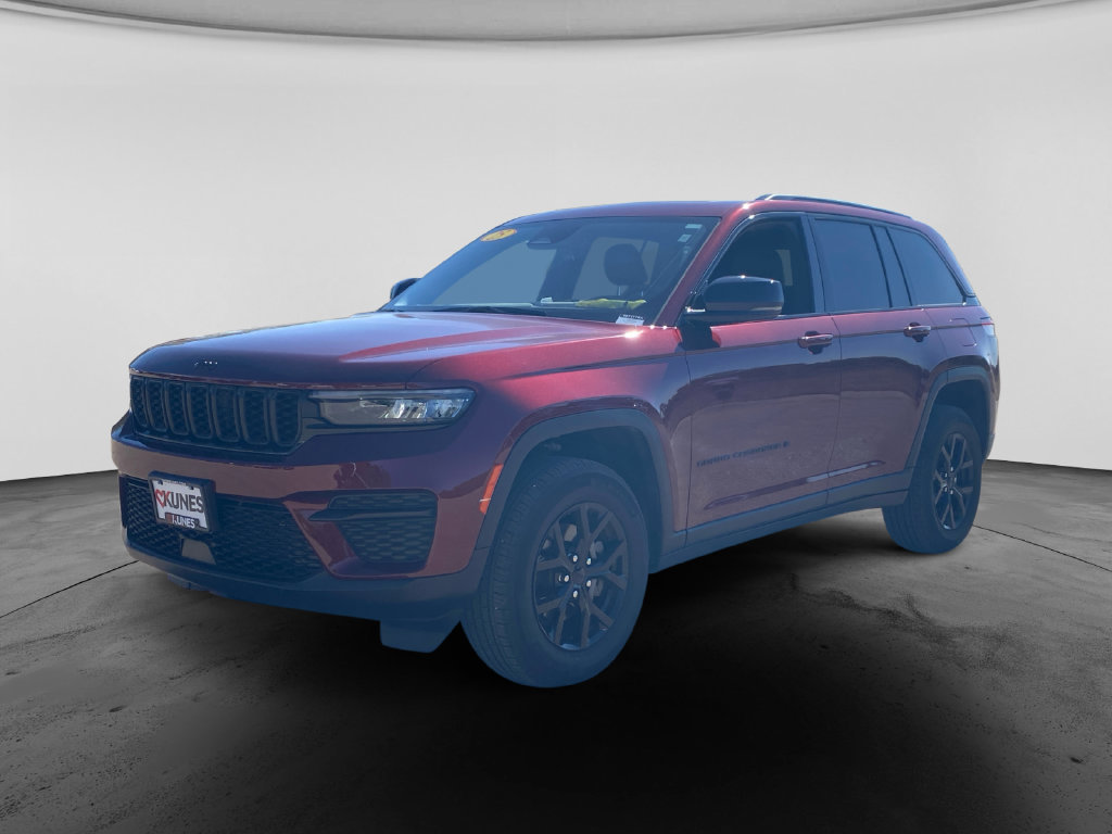 Used 2025 Jeep Grand Cherokee Laredo