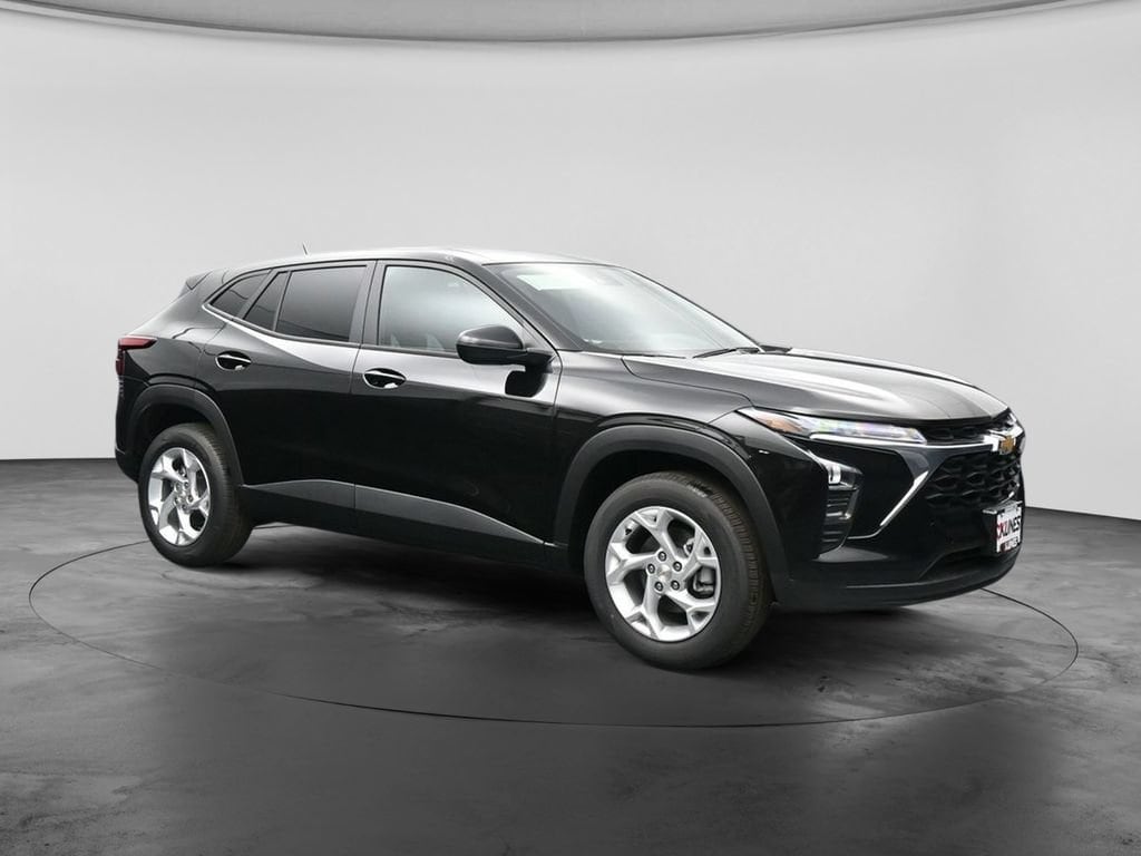New 2026 Chevrolet Trax LS SUV