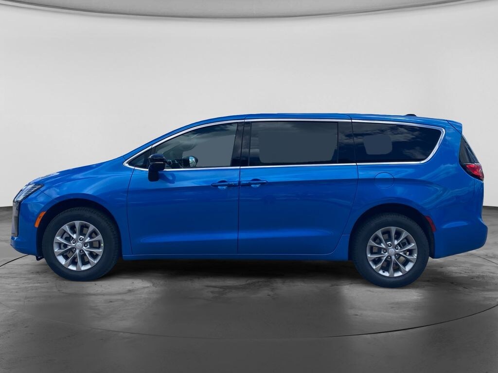 New 2027 Chrysler Pacifica Select Passenger Van