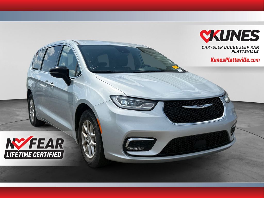 2024 Chrysler Pacifica
