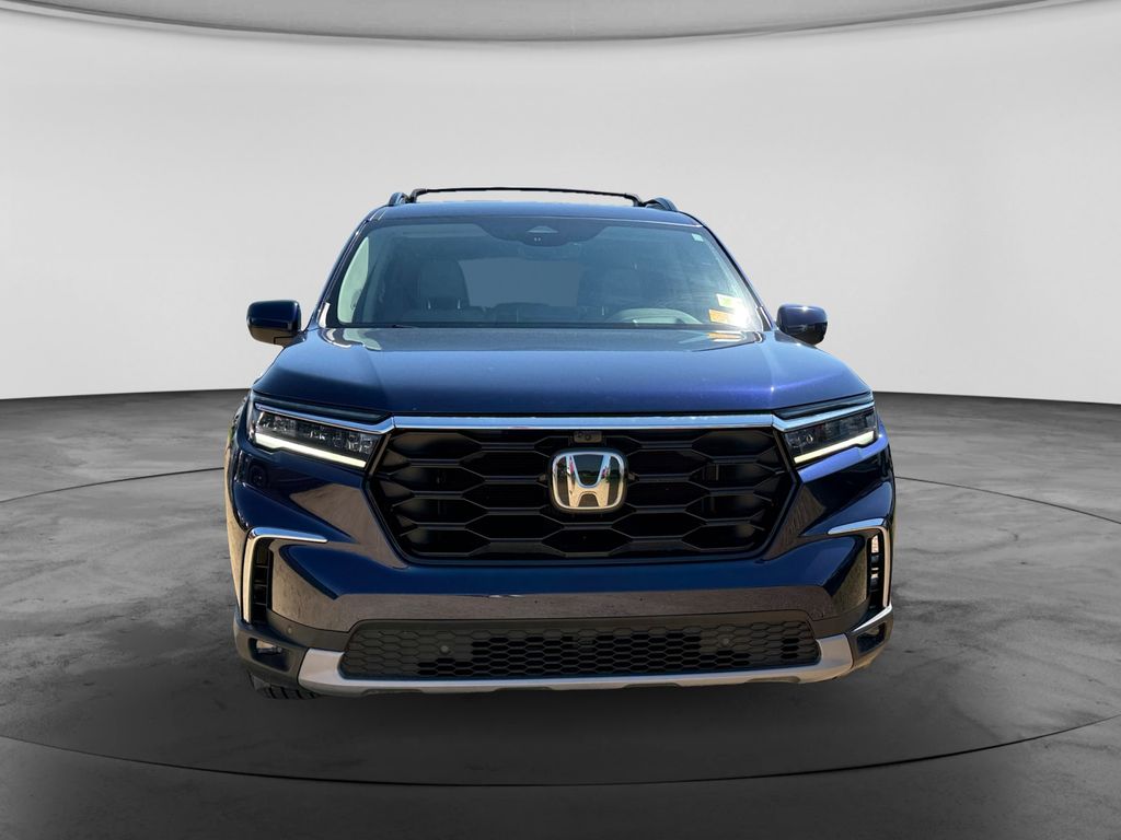 Used 2025 Honda Pilot Elite SUV