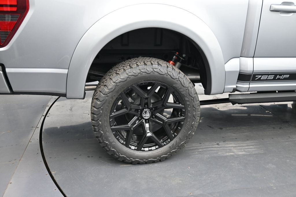 2025 Ford F-150 Lariat - Photo 9