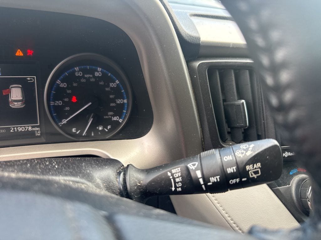 2017 Toyota RAV4 XLE - Photo 36