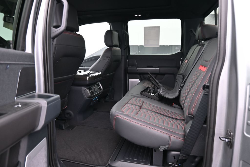 2025 Ford F-150 Lariat - Photo 15