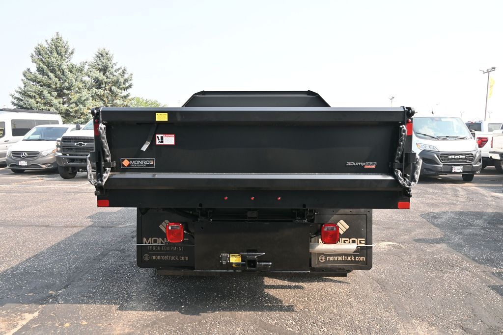 2025 Ford F-350 Super Duty Chassis Cab XL - Photo 11