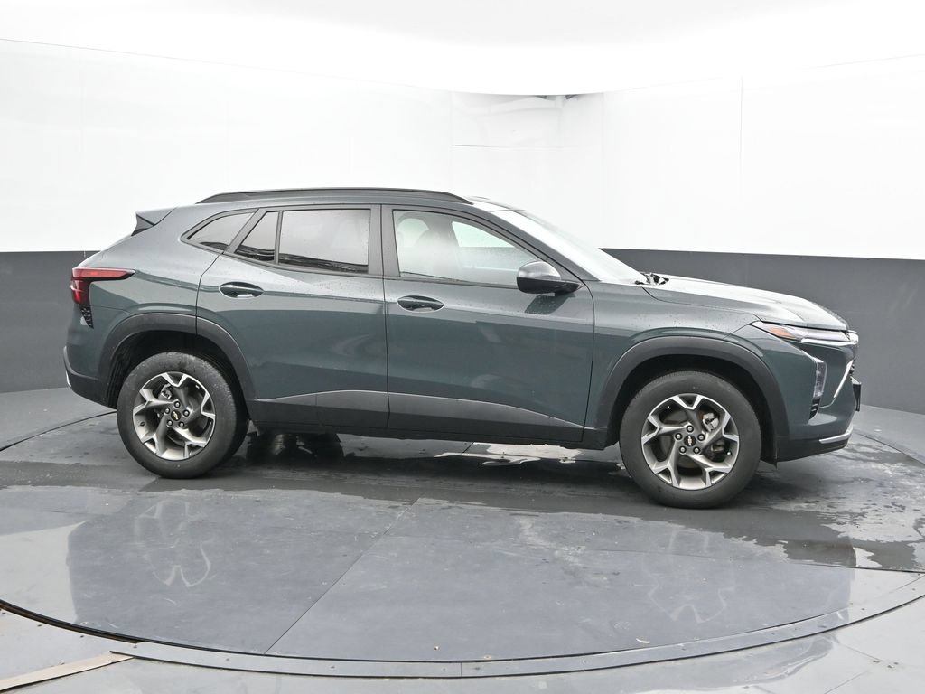 Used 2025 Chevrolet Trax LT SUV