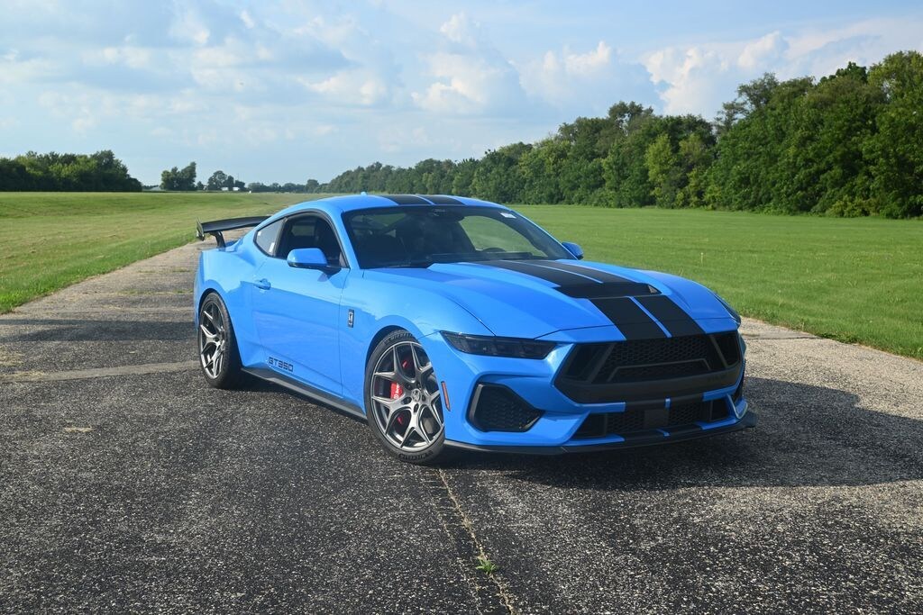 New 2025 Ford Mustang GT350 Coupe