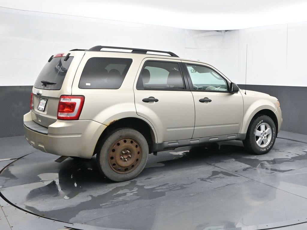 Used 2010 Ford Escape XLT SUV