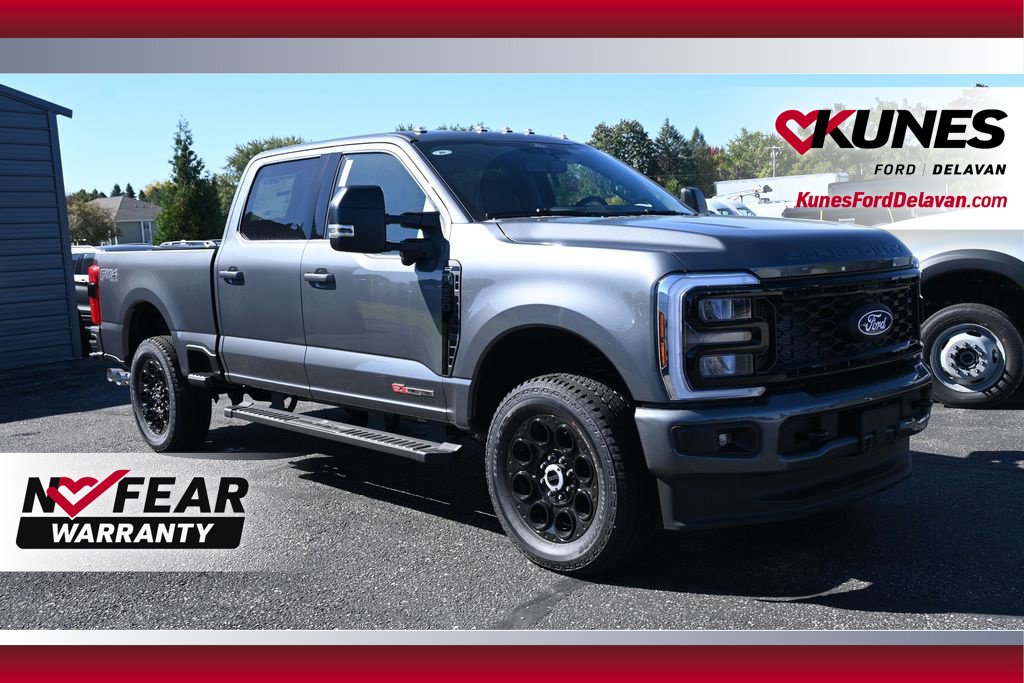 2027 Ford F-250 XLT Truck Crew Cab