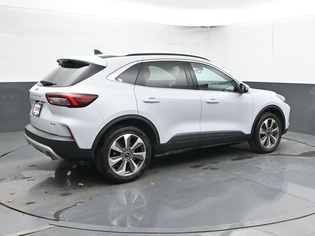 Used 2025 Ford Escape Platinum SUV