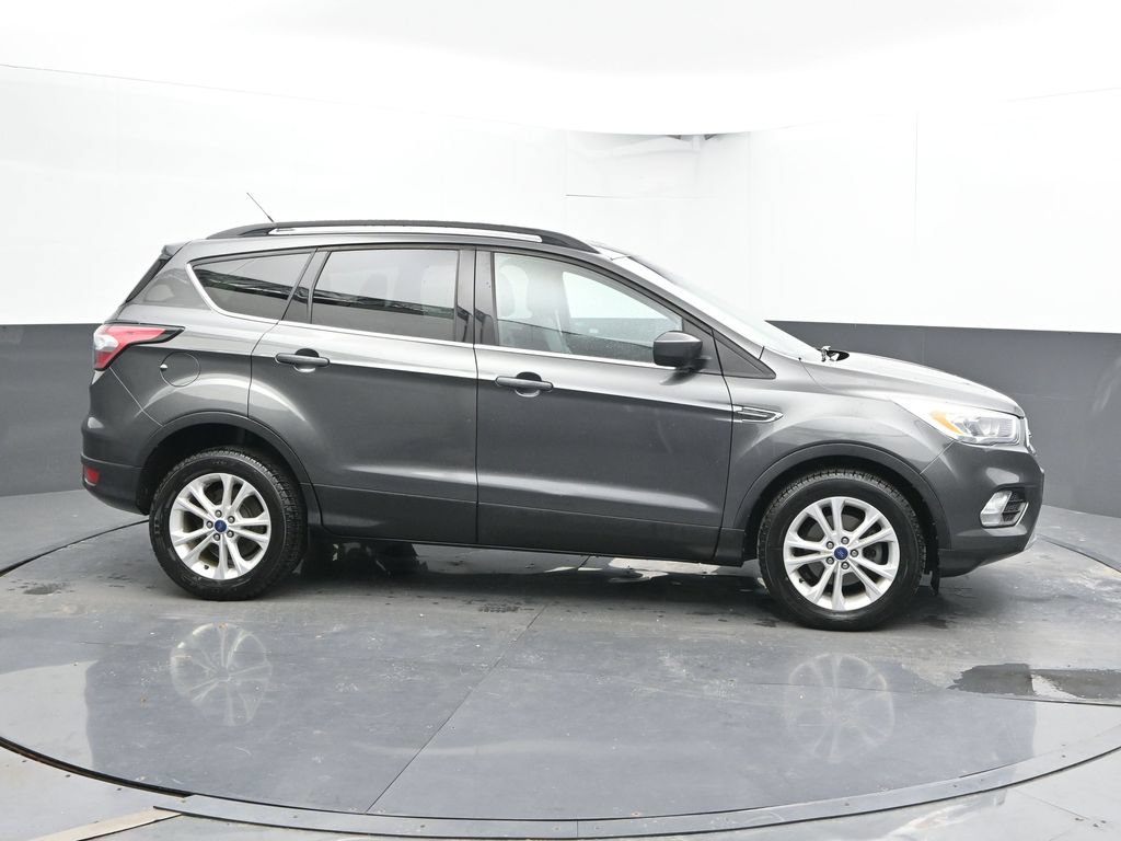 Used 2017 Ford Escape SE SUV