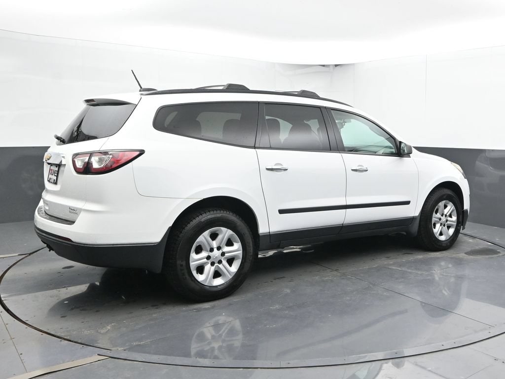 Used 2017 Chevrolet Traverse LS SUV