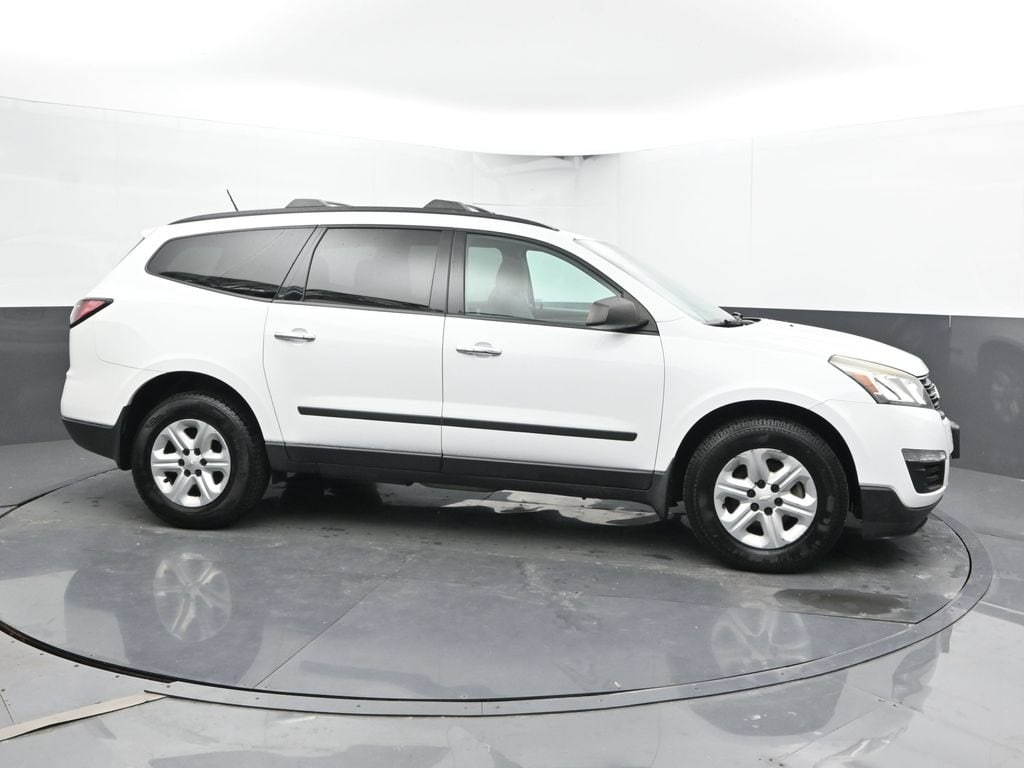 Used 2017 Chevrolet Traverse LS SUV