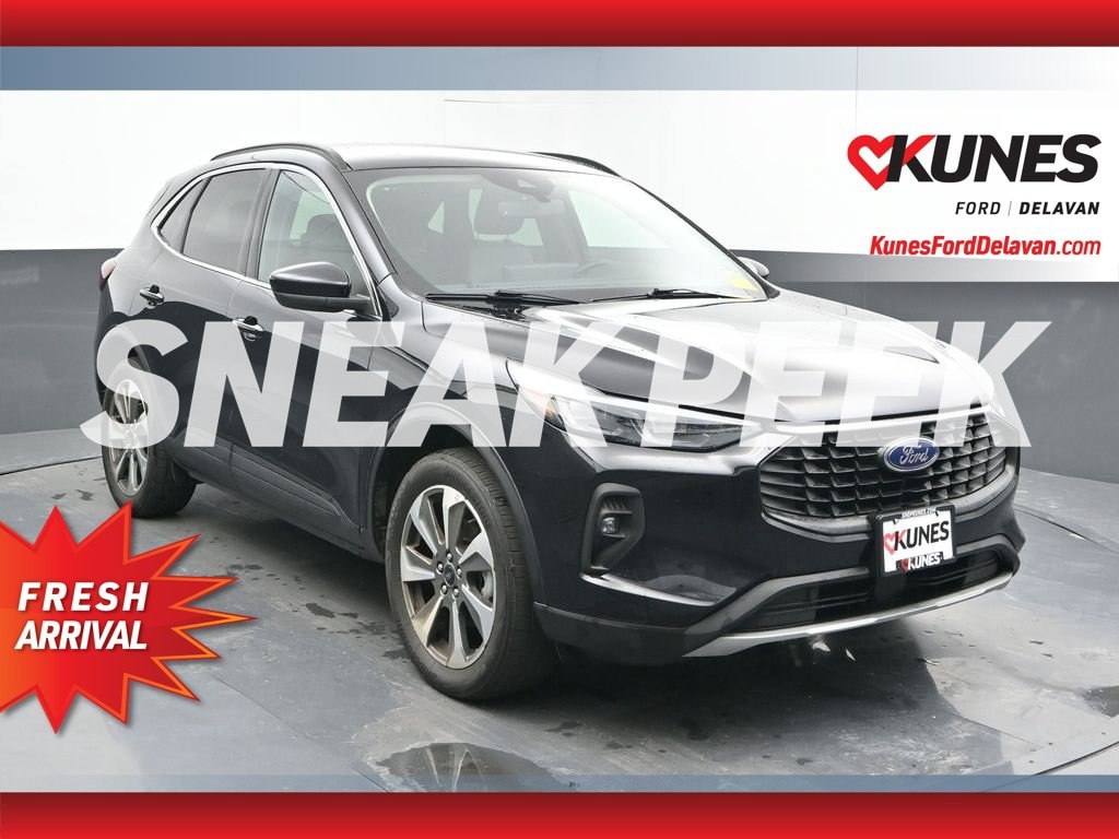 Used 2025 Ford Escape Platinum SUV