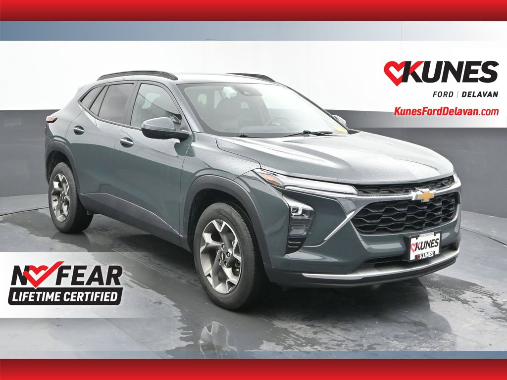 Used 2025 Chevrolet Trax LT SUV