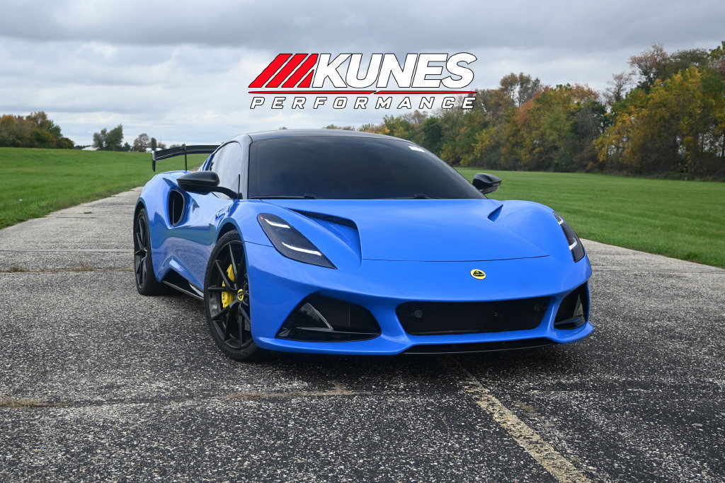  Lotus Emira