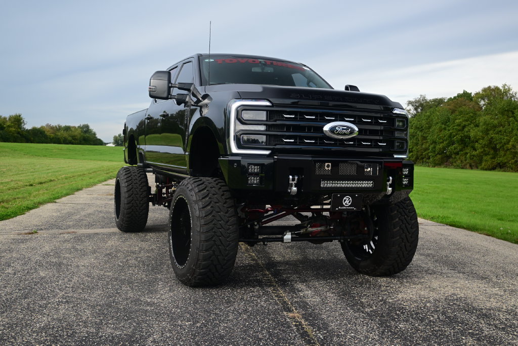 Used 2024 Ford F-250SD Platinum Sema Ready Build Truck