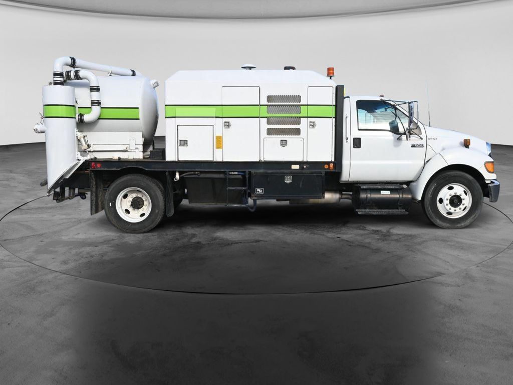 Used 2004 Ford F-650SD XL DRW Truck